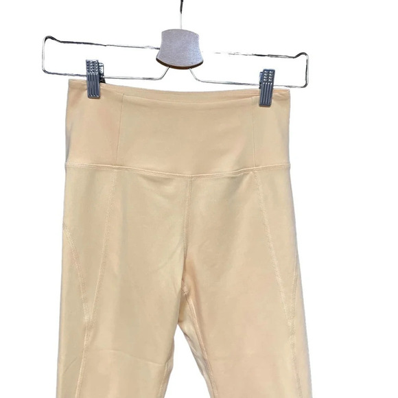 Girlfriend Collective High Waist Capri Leggings Sunburst Yellow Size Small - Picture 3 of 12